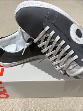 Oliver Cabell Grey and White Low-Top Leather Sneakers 42eu 9mens